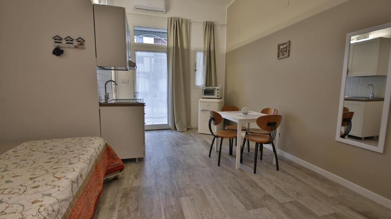 Casa Levante A 75 Mt Dalla Spiaggia Монополи Экстерьер фото